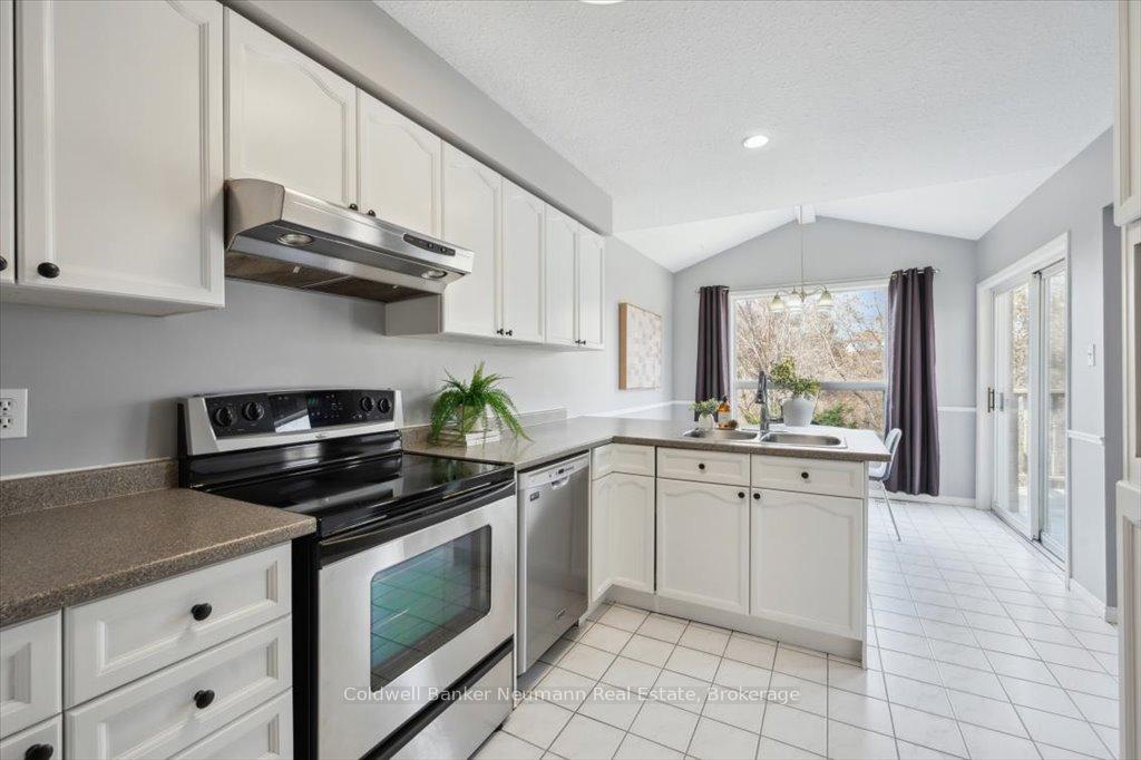 Photo 12 of 50 Chesterton Lane, Guelph, Grange Road — HOMEH