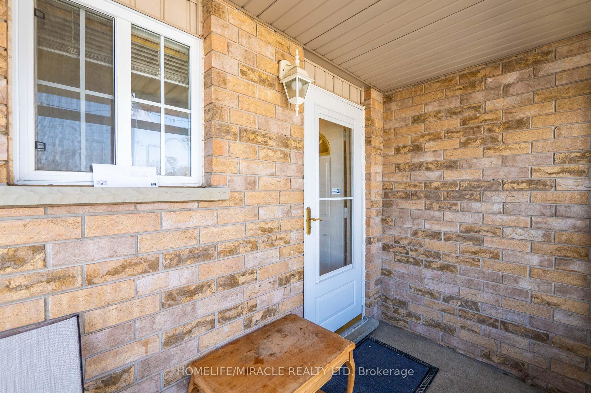 Photo 5 of 59 Deerpath Drive, Guelph, Willow West/Sugarbush/West Acres — HOMEH