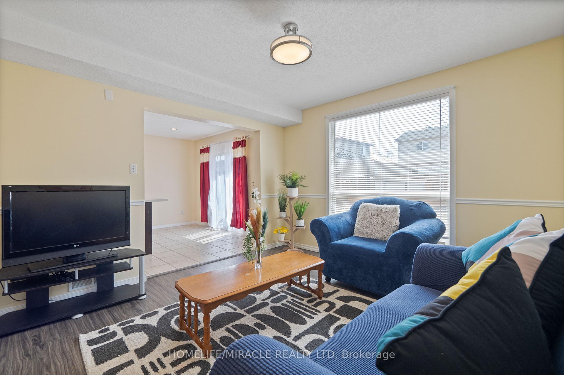 Photo 13 of 59 Deerpath Drive, Guelph, Willow West/Sugarbush/West Acres — HOMEH