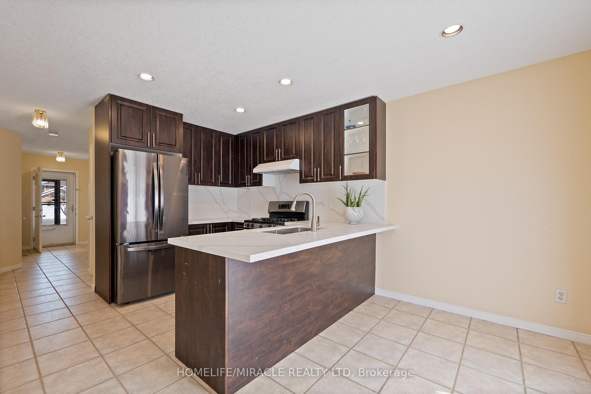 Photo 16 of 59 Deerpath Drive, Guelph, Willow West/Sugarbush/West Acres — HOMEH