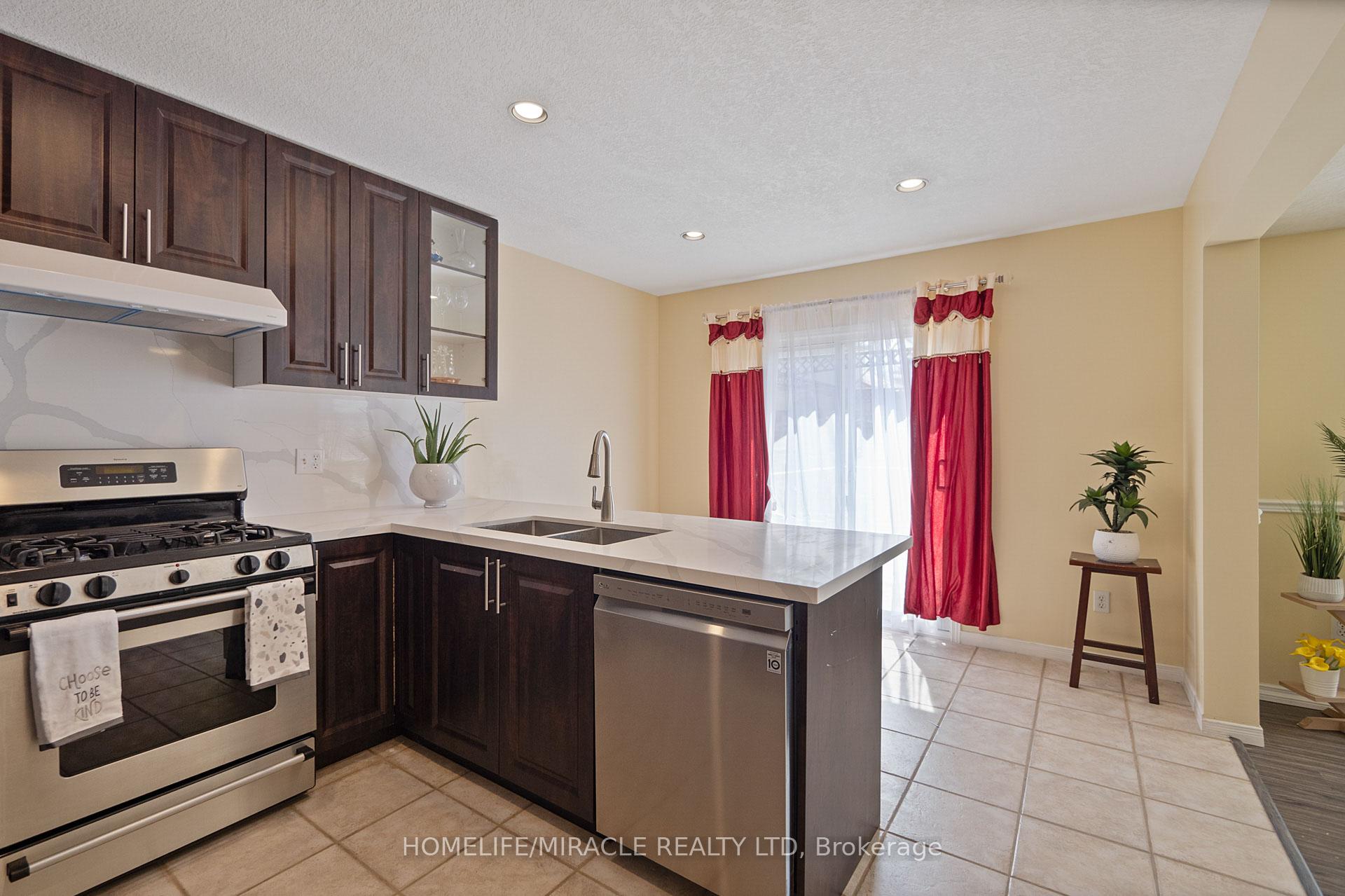 Photo 21 of 59 Deerpath Drive, Guelph, Willow West/Sugarbush/West Acres — HOMEH