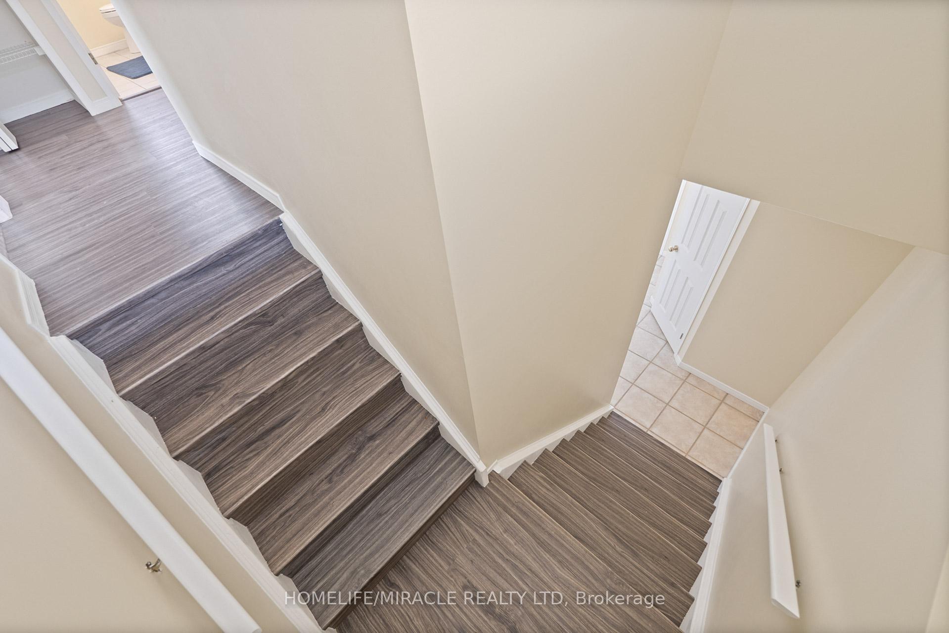 Photo 23 of 59 Deerpath Drive, Guelph, Willow West/Sugarbush/West Acres — HOMEH