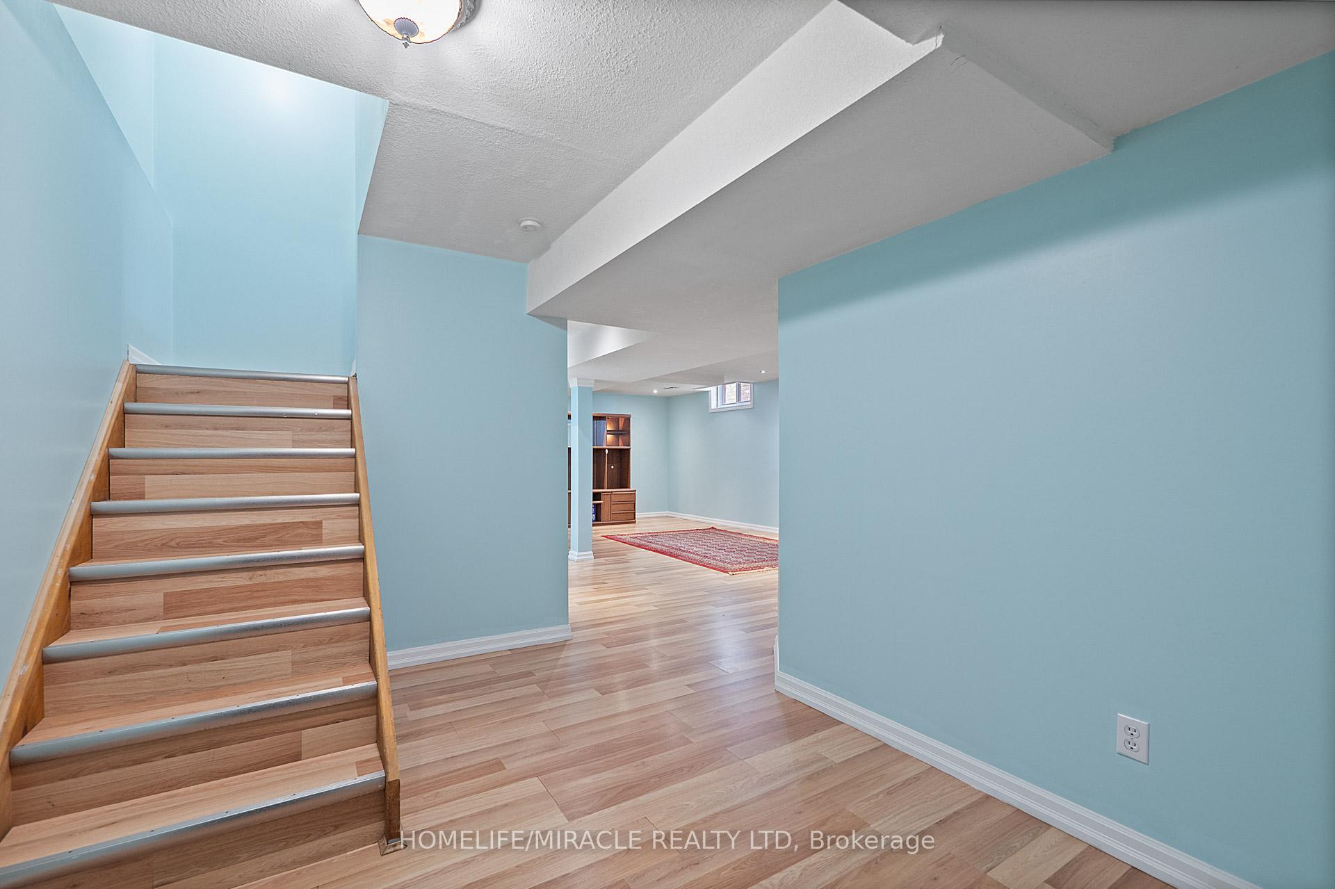 Photo 36 of 59 Deerpath Drive, Guelph, Willow West/Sugarbush/West Acres — HOMEH