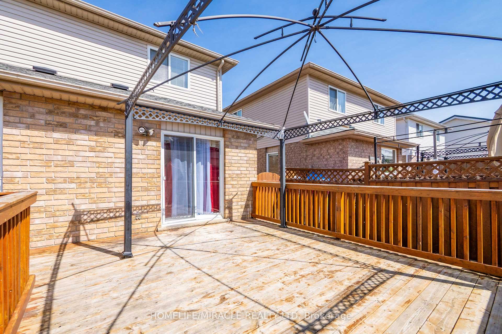 Photo 43 of 59 Deerpath Drive, Guelph, Willow West/Sugarbush/West Acres — HOMEH