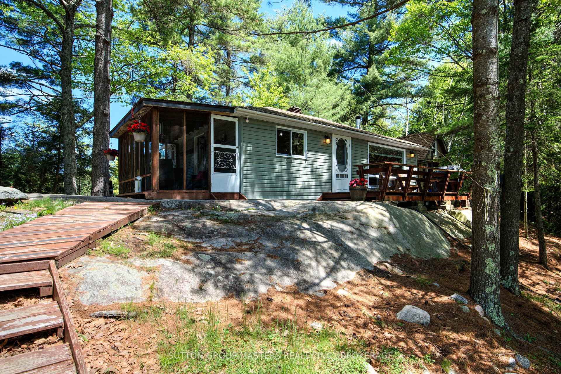 Photo 1 of 1145 Pine Path, Frontenac, Frontenac North — HOMEH
