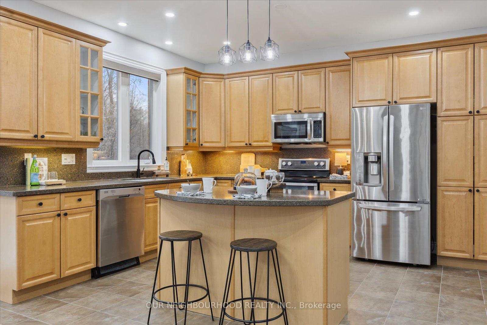 Photo 18 of 36 Jane Avenue, Clarington, Courtice — HOMEH