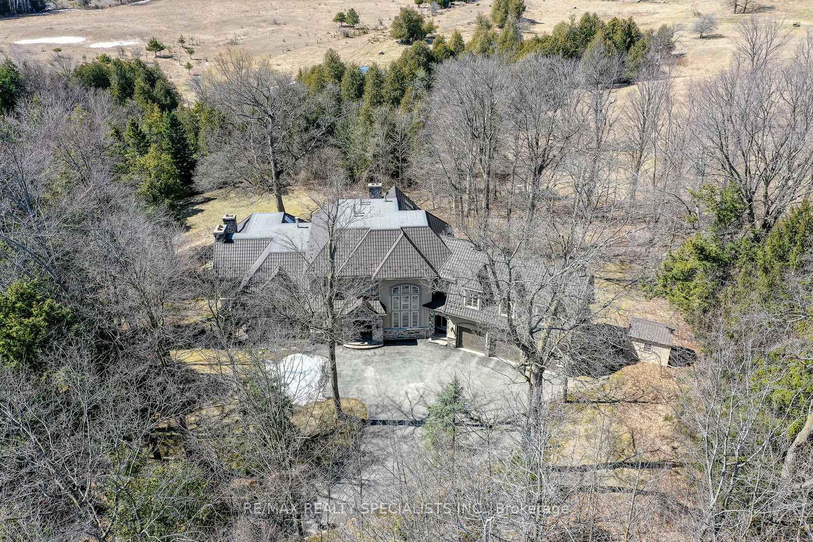 Photo 3 of 41 George Crescent, Caledon, Caledon East — HOMEH