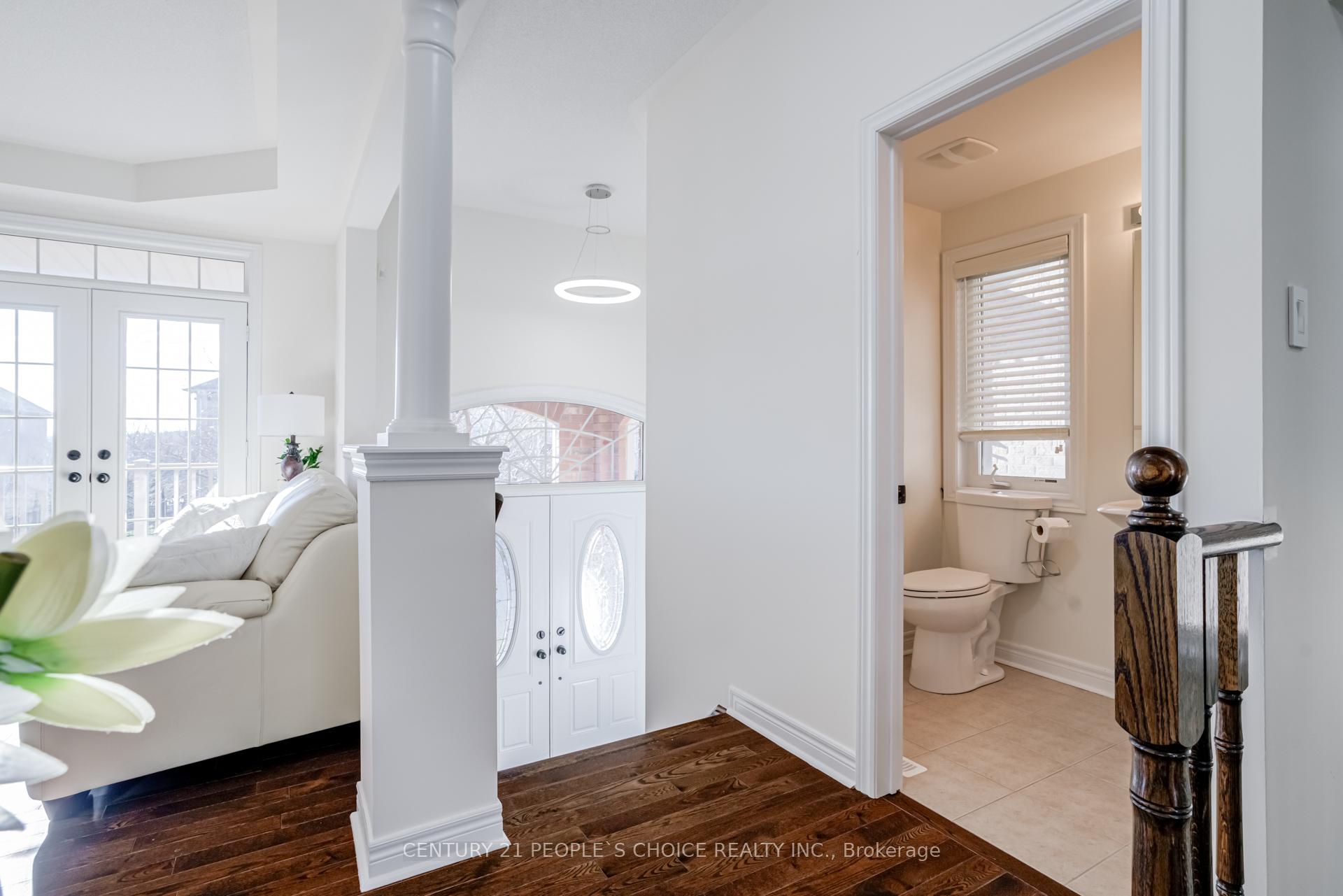 Photo 3 of 25 Fahey Drive, Brampton, Bram West — HOMEH