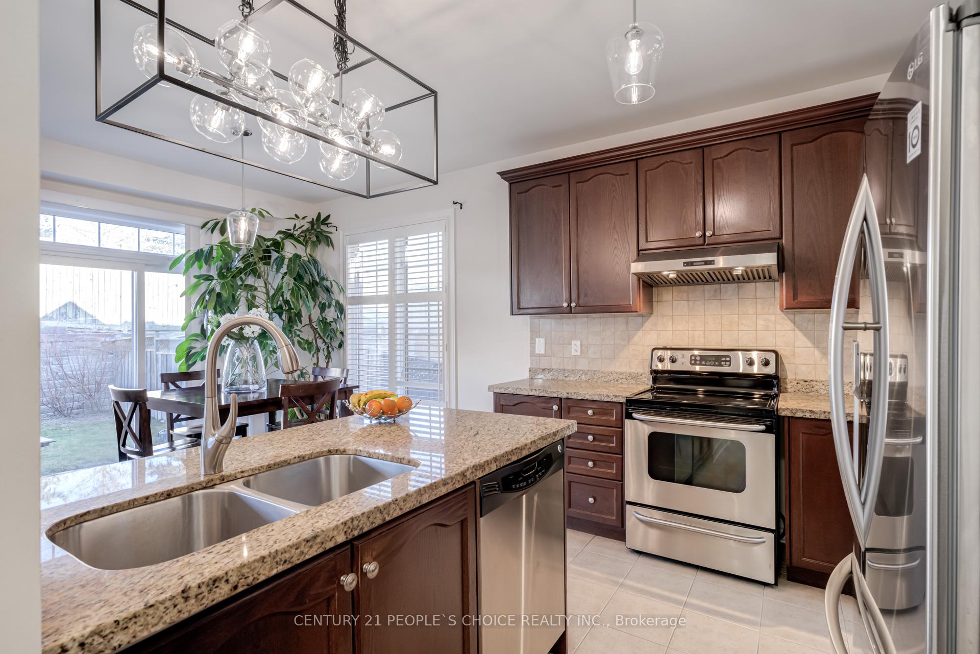 Photo 42 of 25 Fahey Drive, Brampton, Bram West — HOMEH