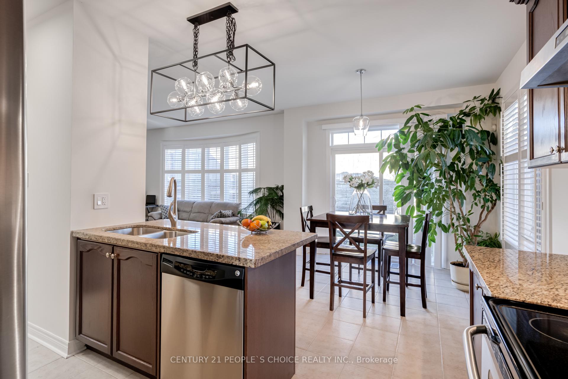 Photo 12 of 25 Fahey Drive, Brampton, Bram West — HOMEH