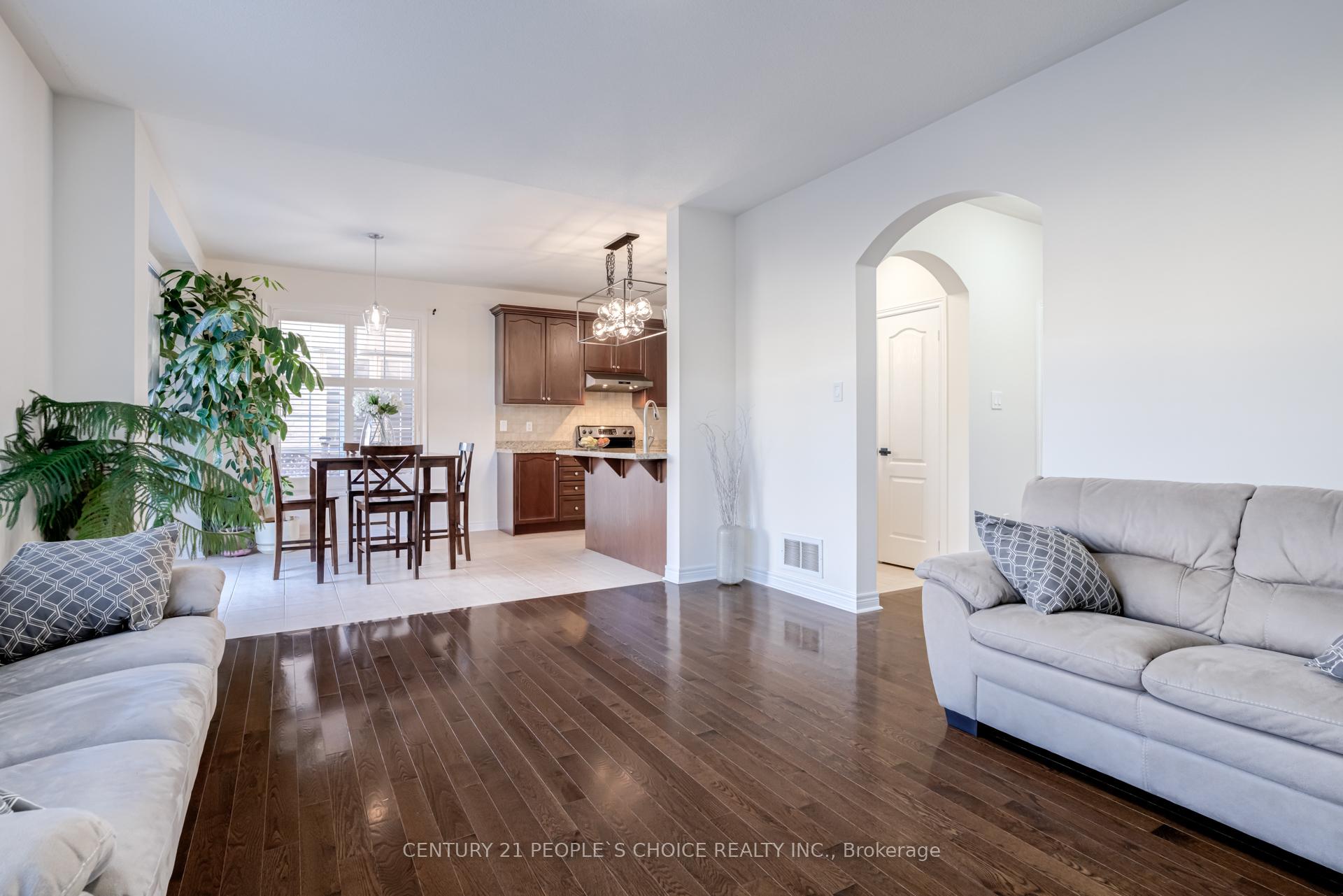 Photo 16 of 25 Fahey Drive, Brampton, Bram West — HOMEH
