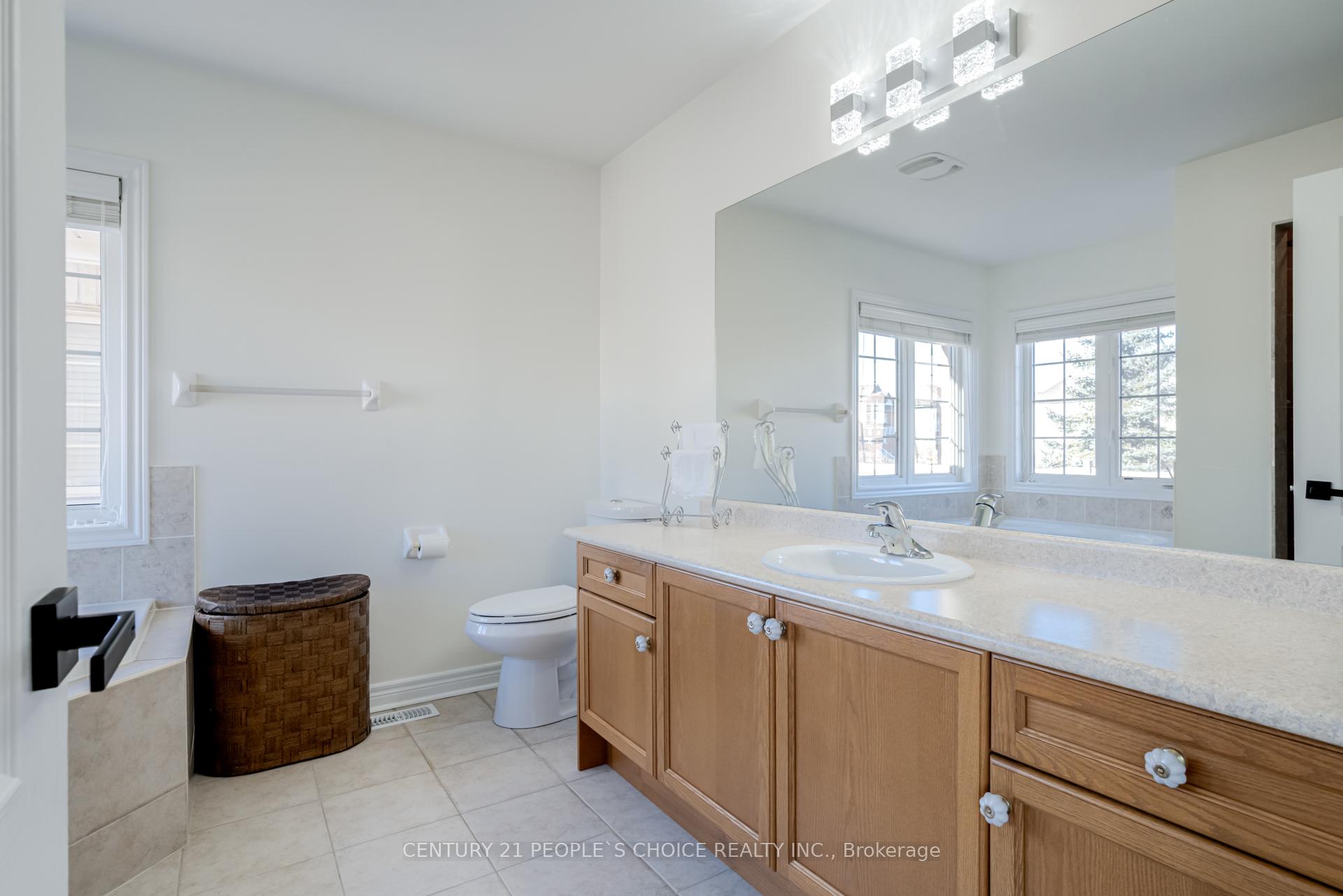 Photo 21 of 25 Fahey Drive, Brampton, Bram West — HOMEH