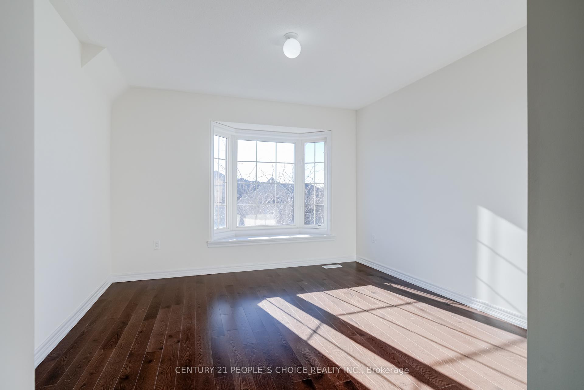 Photo 24 of 25 Fahey Drive, Brampton, Bram West — HOMEH