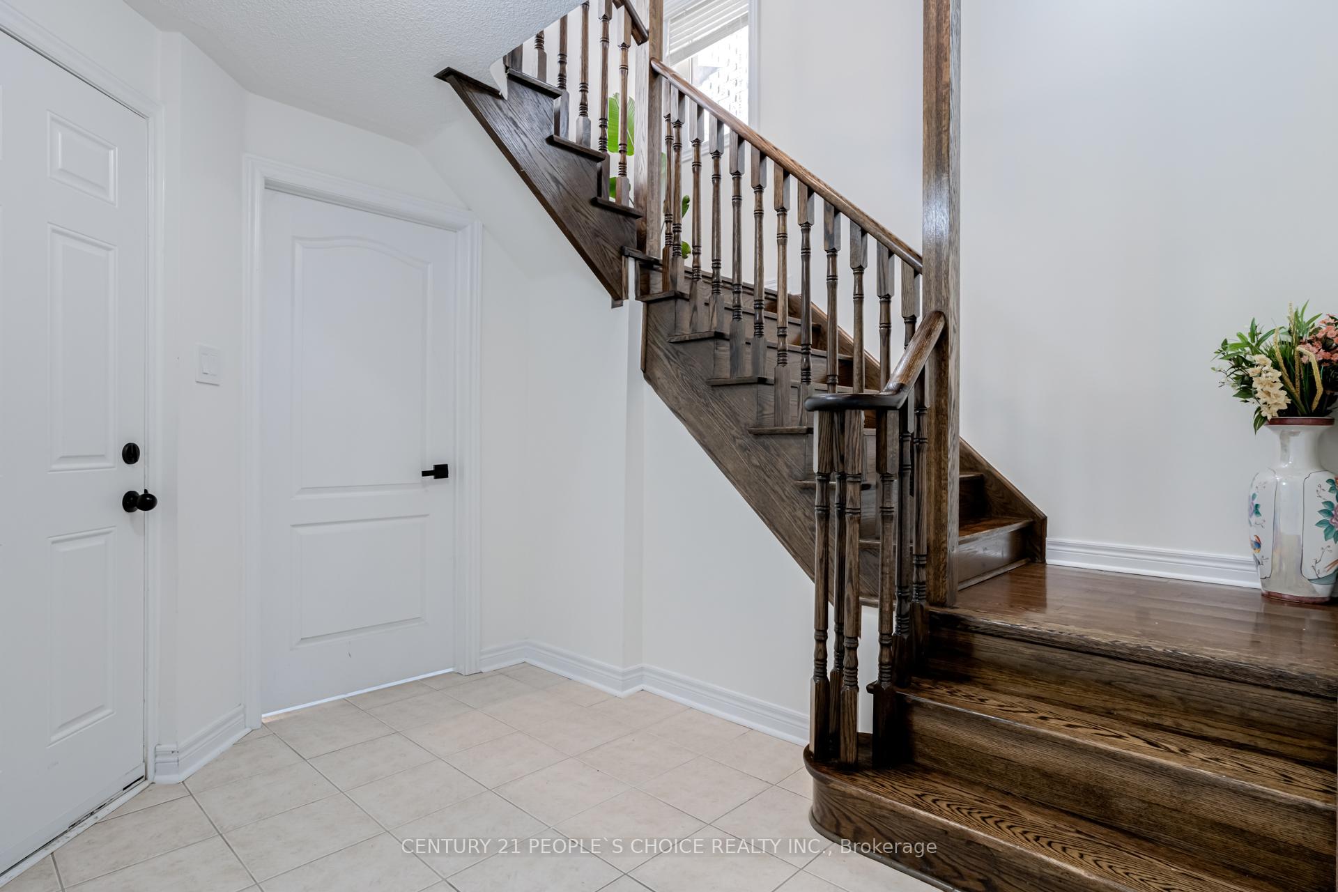 Photo 28 of 25 Fahey Drive, Brampton, Bram West — HOMEH