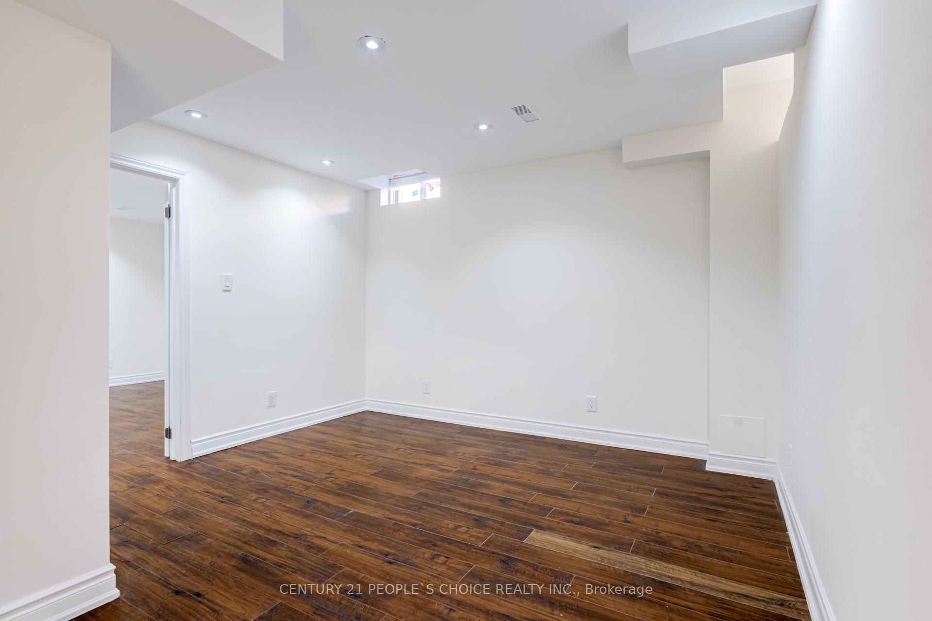 Photo 32 of 25 Fahey Drive, Brampton, Bram West — HOMEH