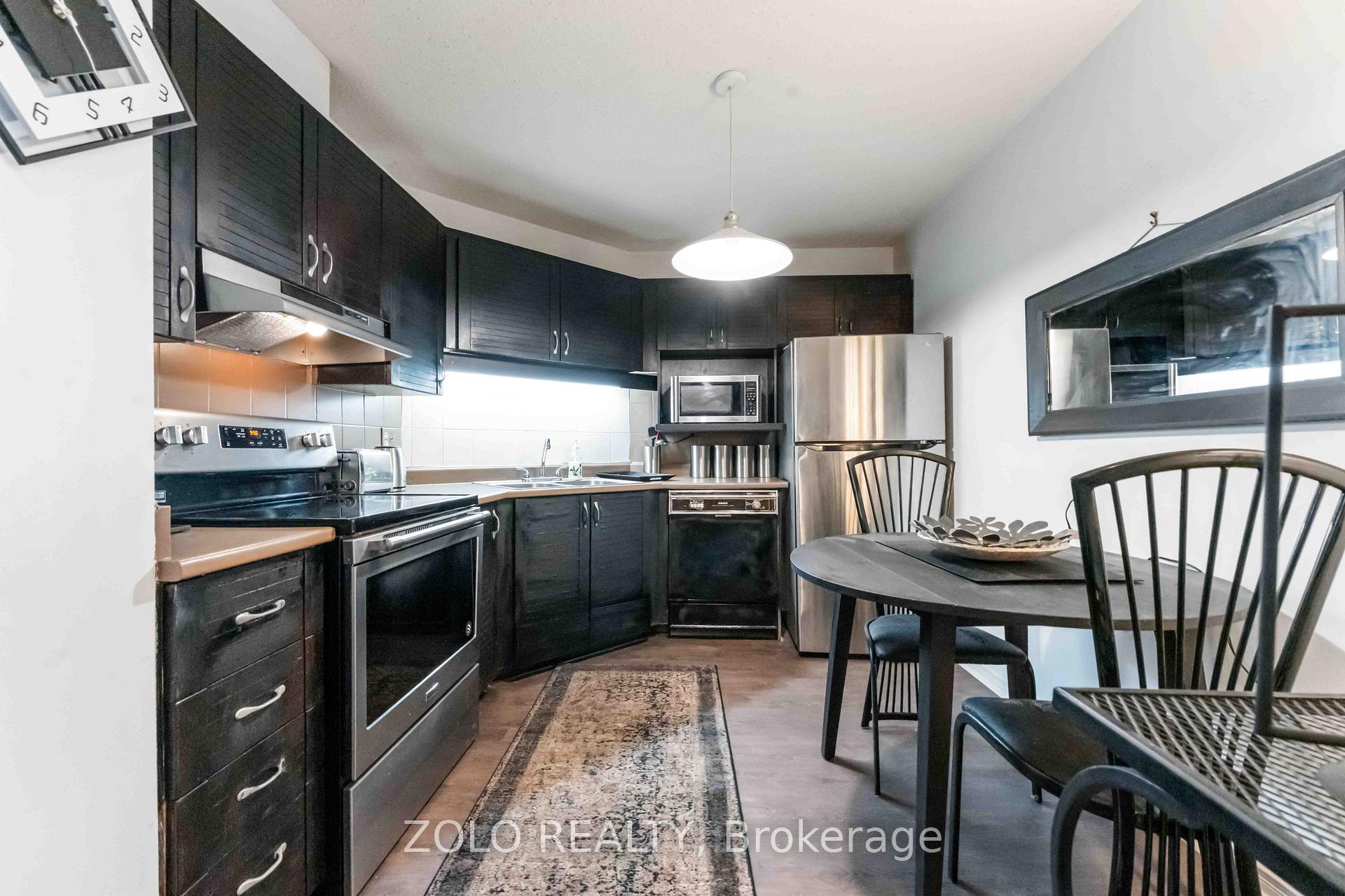 Photo 2 of 176A Sherway Drive, Ottawa, Barrhaven - Pheasant Run — HOMEH