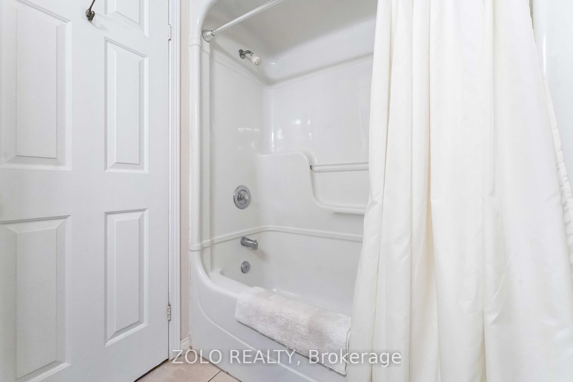 Photo 24 of 176A Sherway Drive, Ottawa, Barrhaven - Pheasant Run — HOMEH