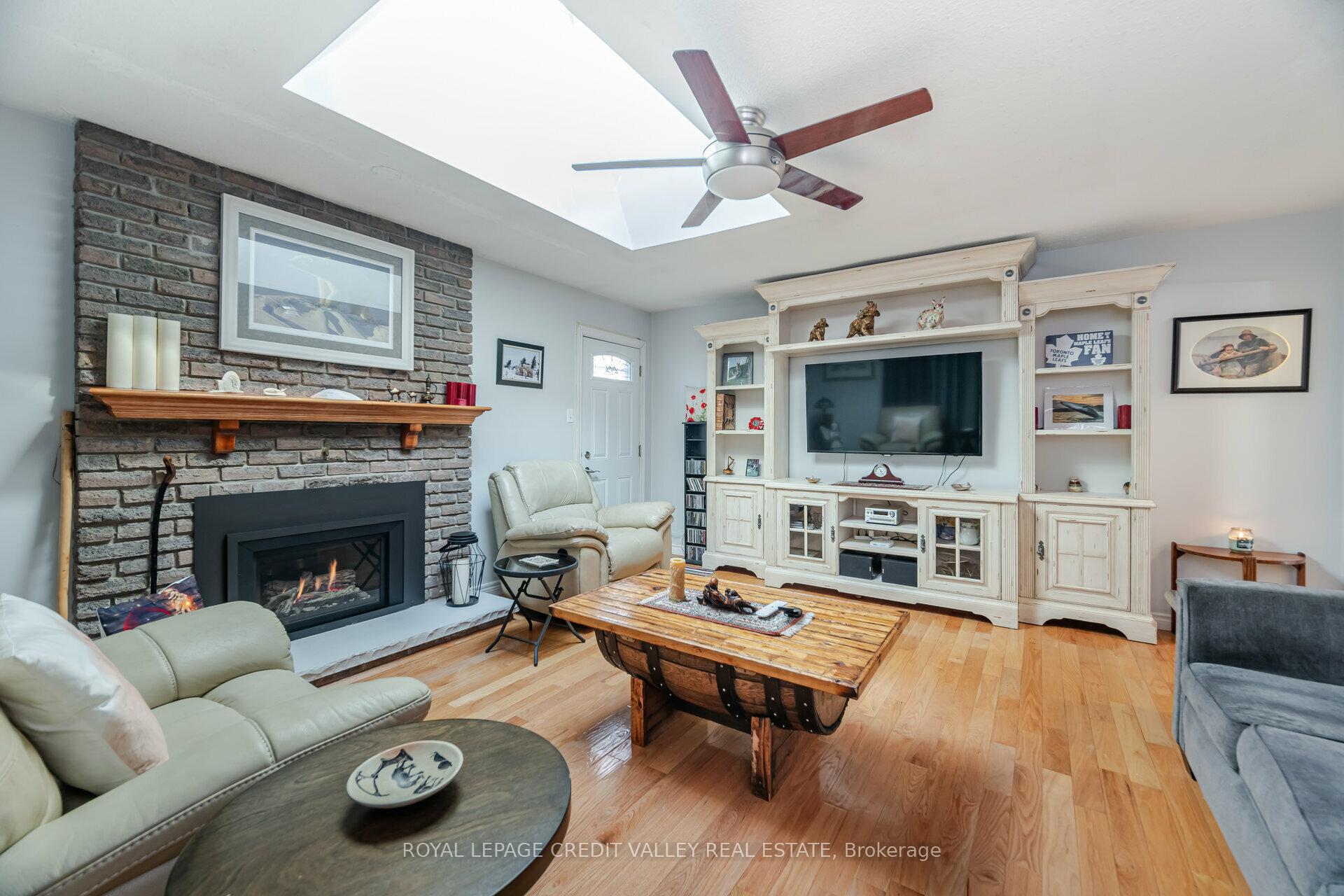 Photo 16 of 106 Acton Boulevard, Halton Hills, Acton — HOMEH