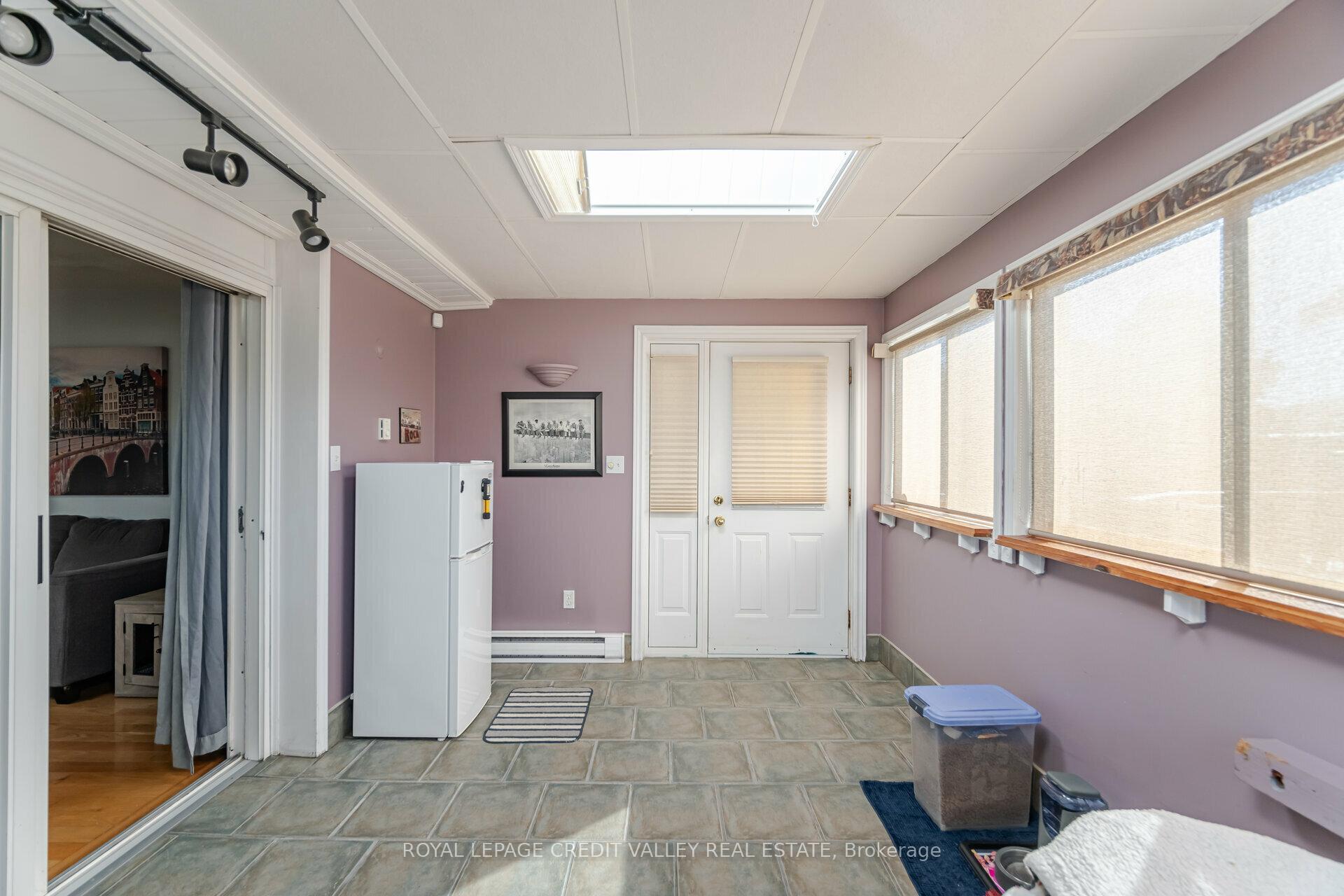 Photo 21 of 106 Acton Boulevard, Halton Hills, Acton — HOMEH