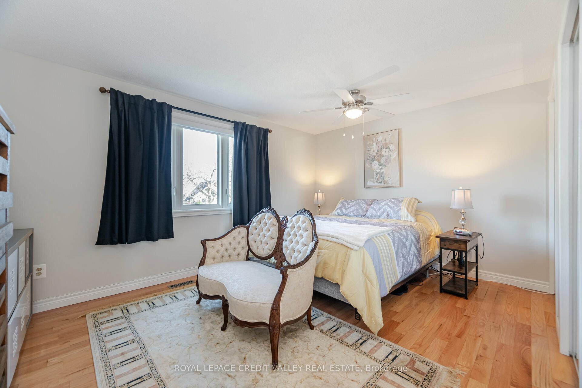 Photo 23 of 106 Acton Boulevard, Halton Hills, Acton — HOMEH