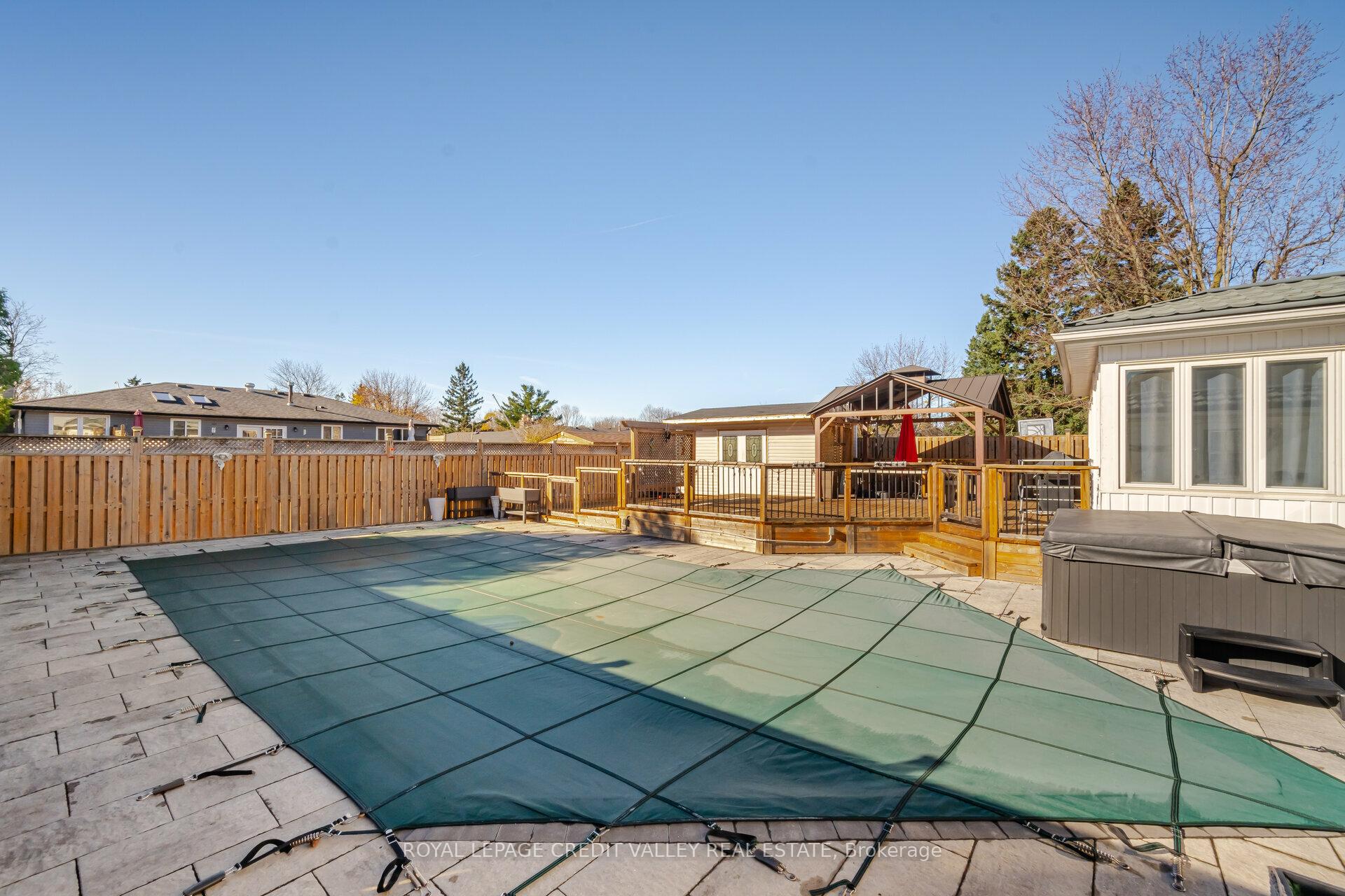 Photo 35 of 106 Acton Boulevard, Halton Hills, Acton — HOMEH