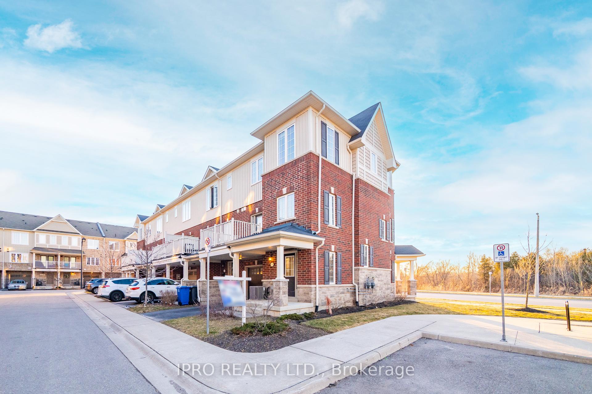 Photo 4 of Unit 1, 88 Decorso Drive, Guelph, Kortright East — HOMEH