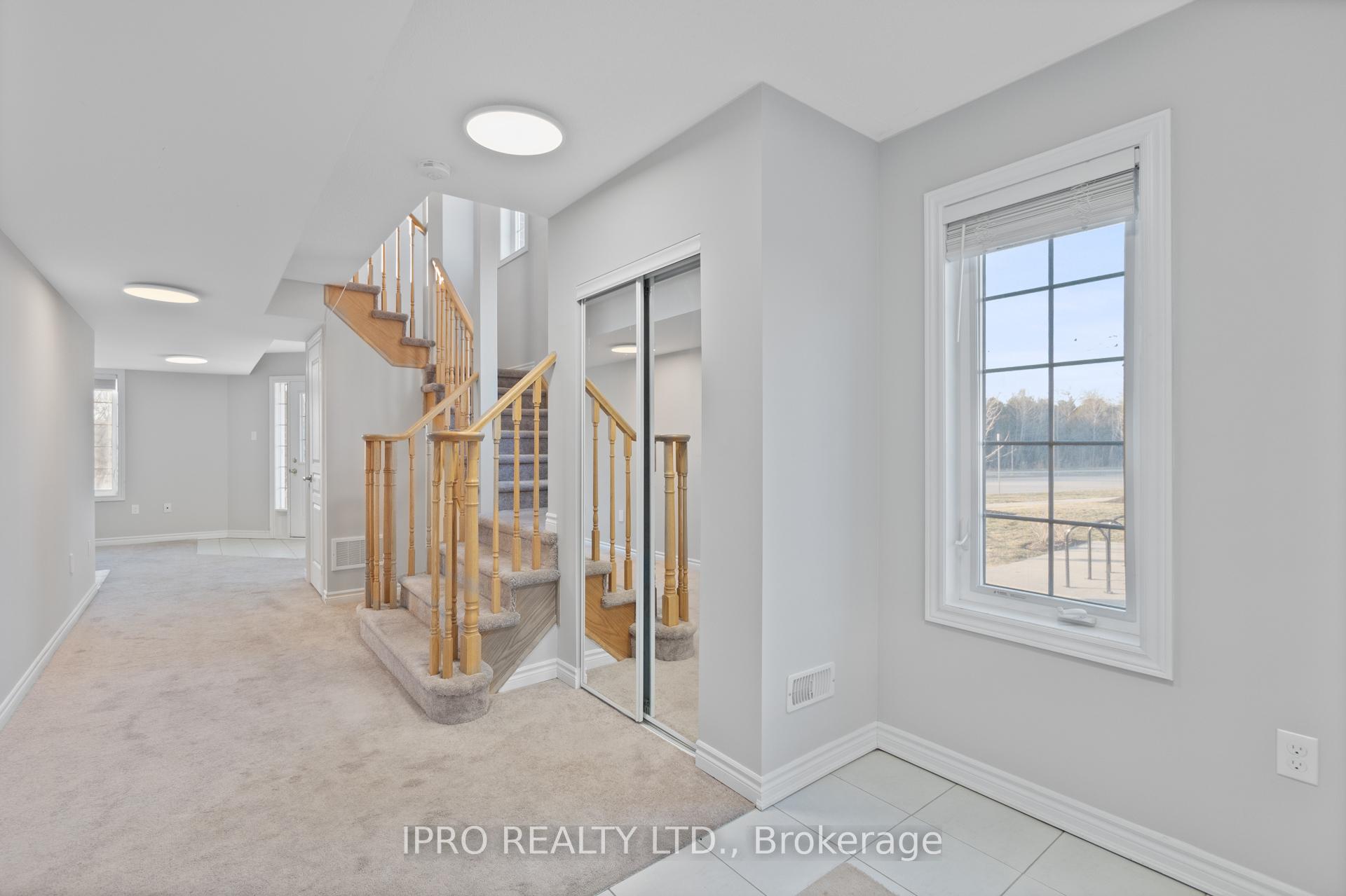 Photo 7 of Unit 1, 88 Decorso Drive, Guelph, Kortright East — HOMEH