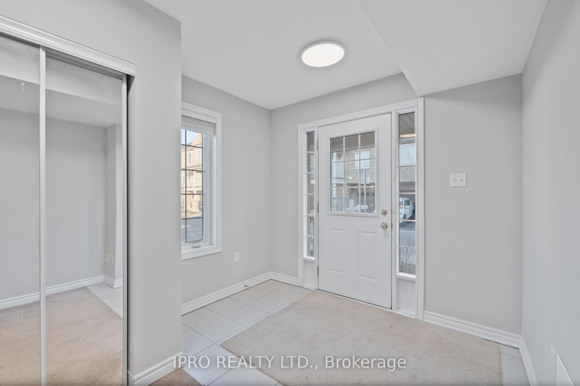 Photo 8 of Unit 1, 88 Decorso Drive, Guelph, Kortright East — HOMEH