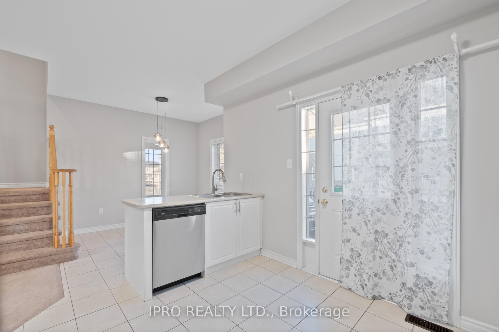 Photo 23 of Unit 1, 88 Decorso Drive, Guelph, Kortright East — HOMEH