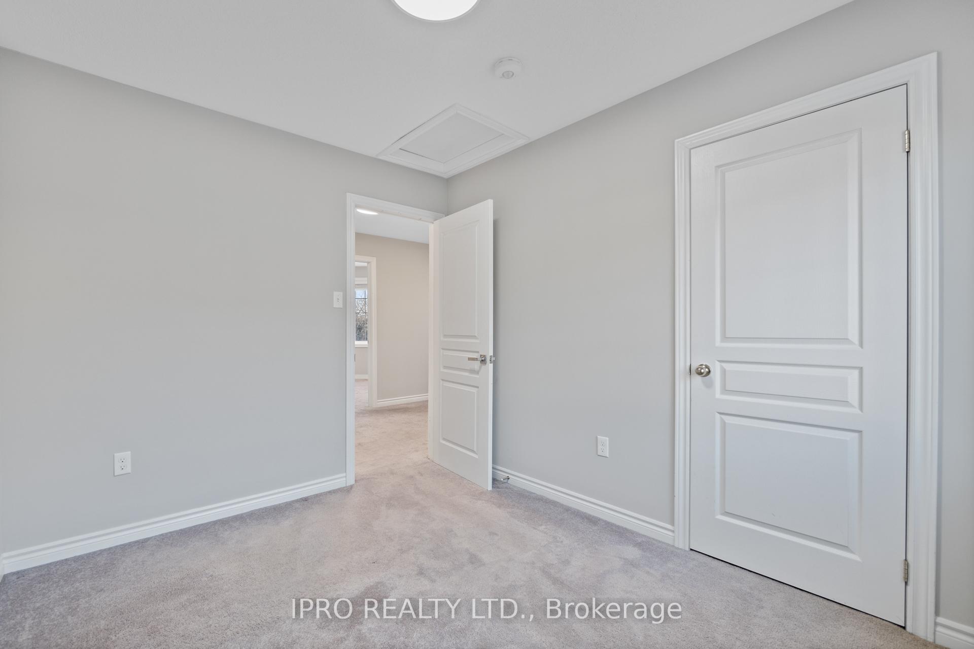 Photo 30 of Unit 1, 88 Decorso Drive, Guelph, Kortright East — HOMEH