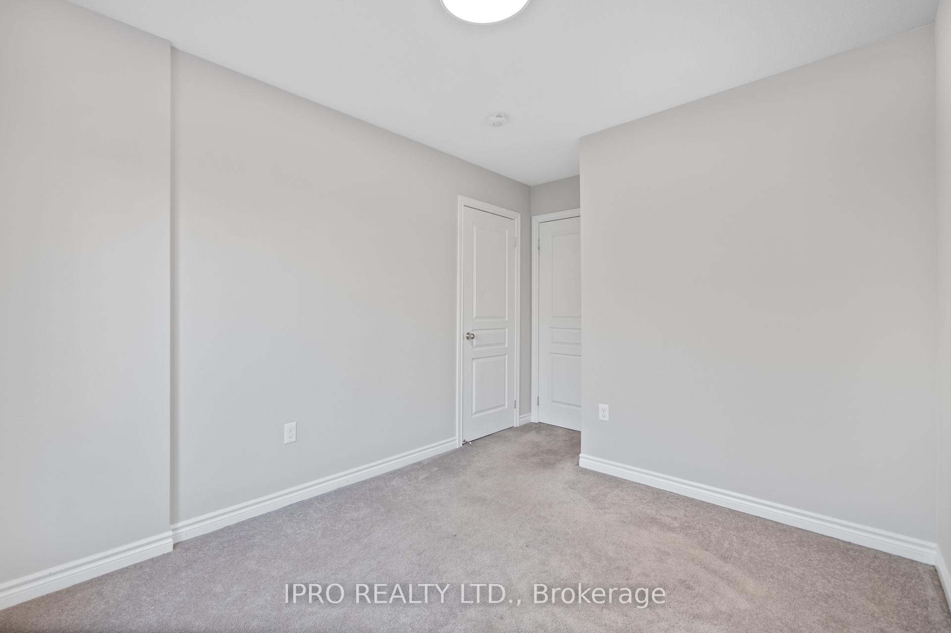 Photo 31 of Unit 1, 88 Decorso Drive, Guelph, Kortright East — HOMEH