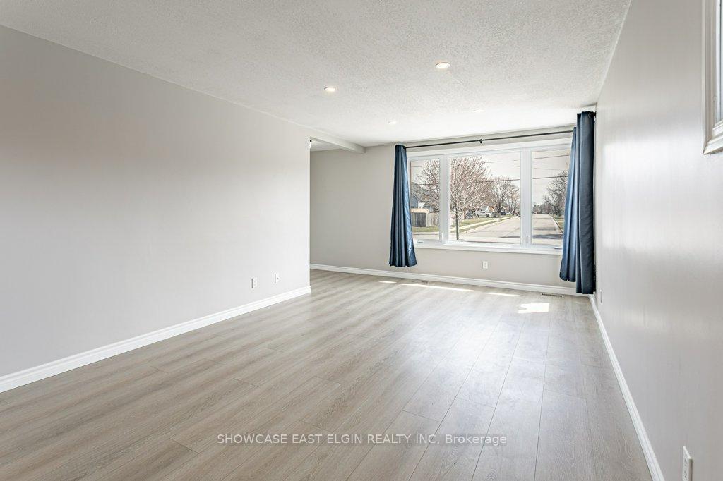 Photo 2 of 210 Caverly Road, Aylmer — HOMEH