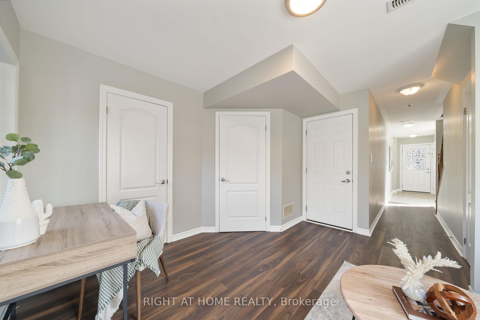 Photo 6 of 53 Ferris Square, Clarington, Courtice — HOMEH