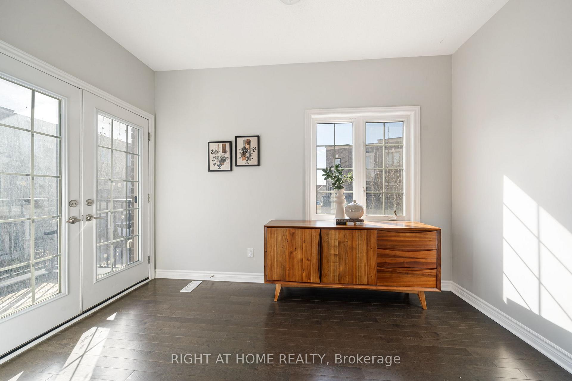 Photo 20 of 53 Ferris Square, Clarington, Courtice — HOMEH