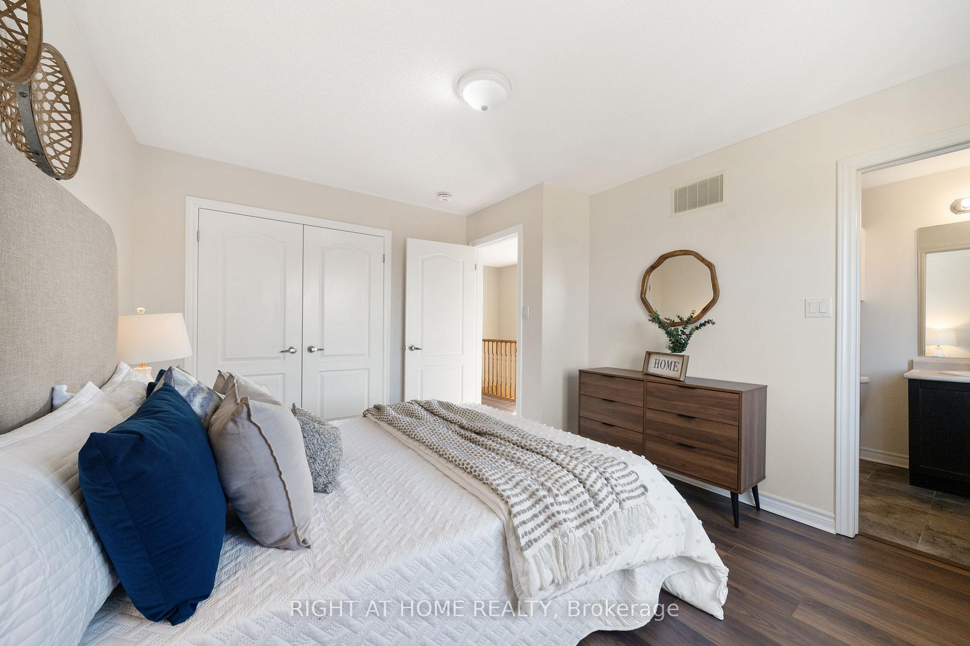 Photo 25 of 53 Ferris Square, Clarington, Courtice — HOMEH