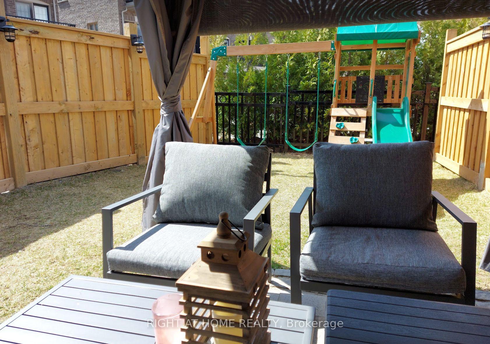 Photo 38 of 53 Ferris Square, Clarington, Courtice — HOMEH