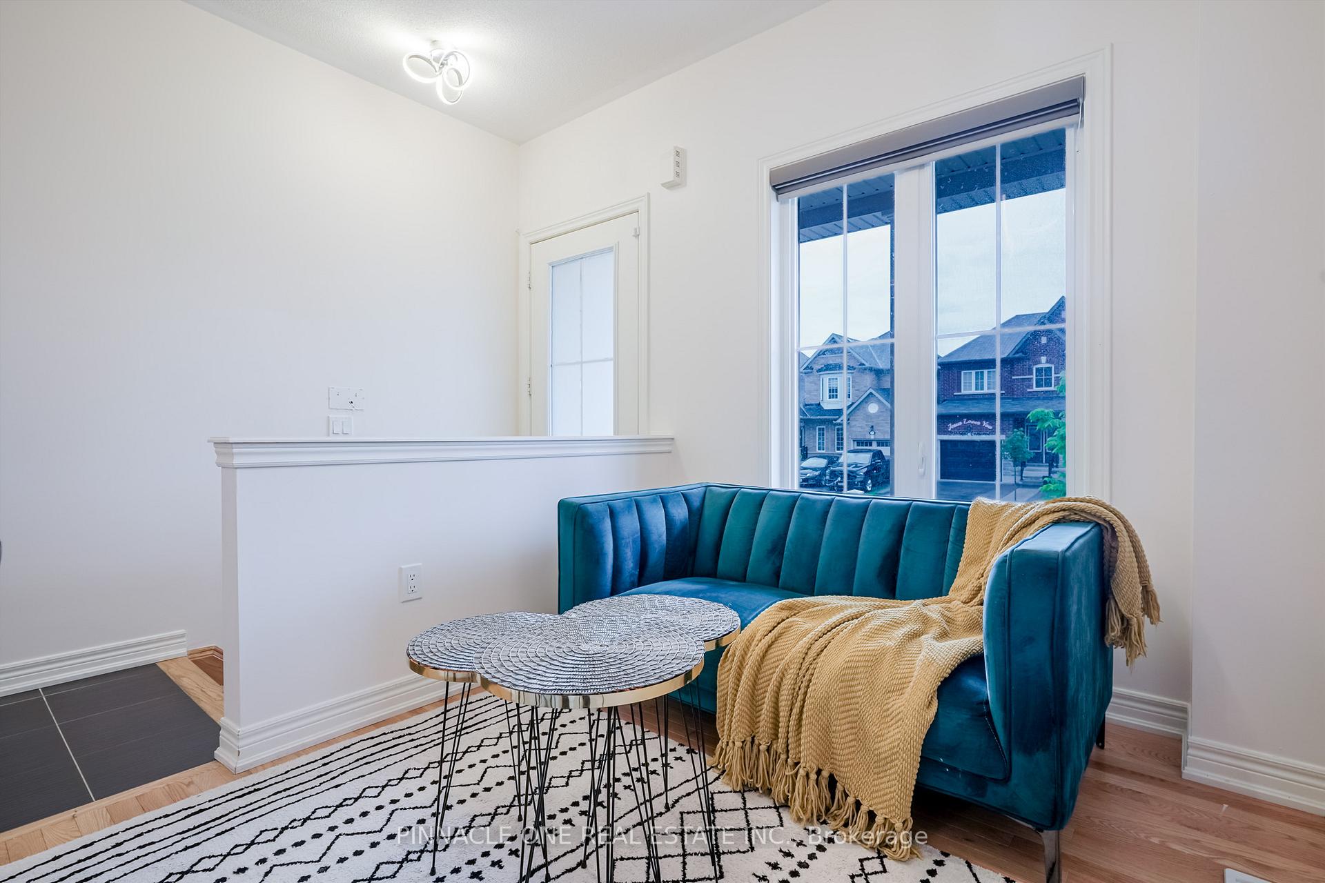 Photo 9 of 15 Tait Crescent, Clarington, Bowmanville — HOMEH