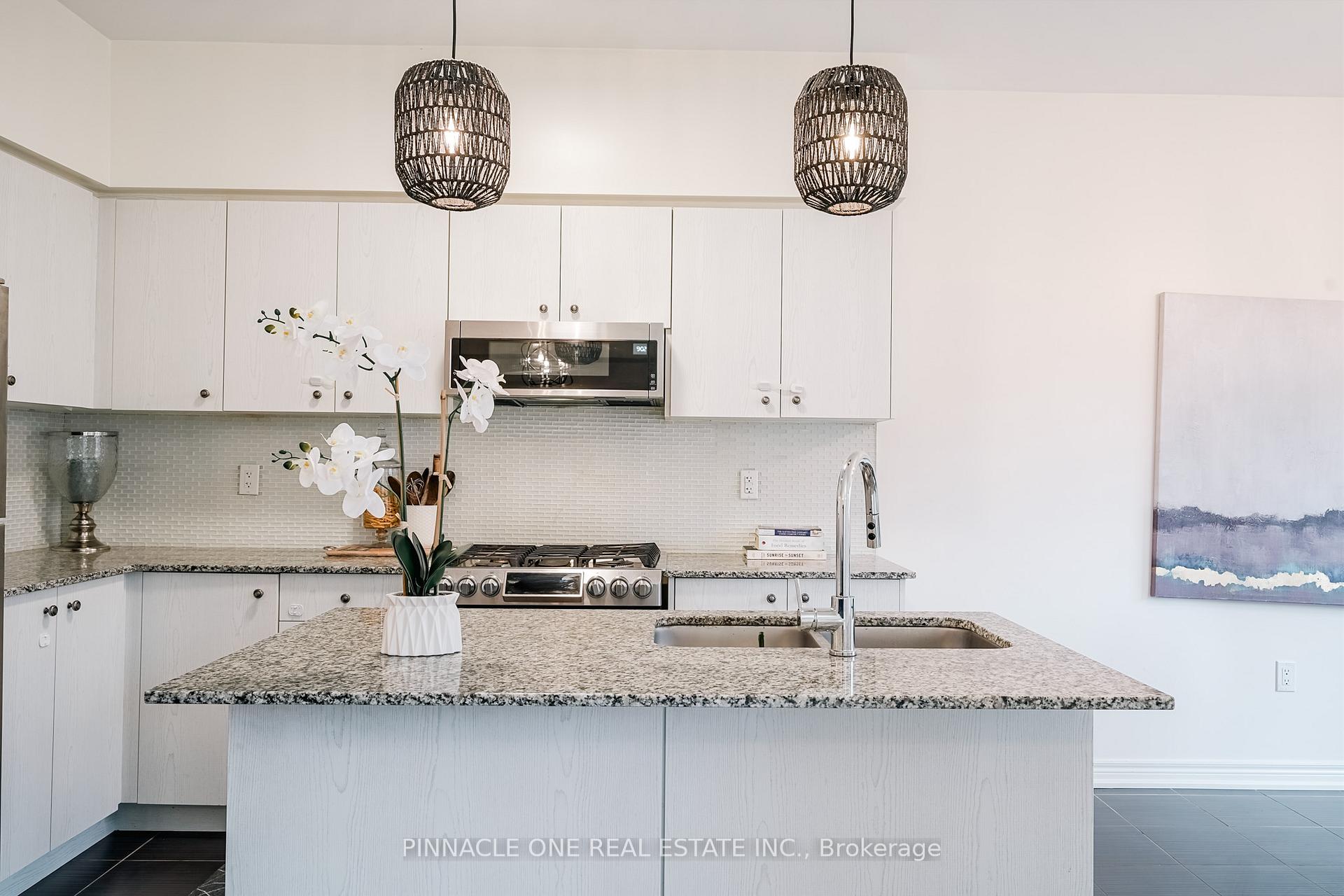 Photo 18 of 15 Tait Crescent, Clarington, Bowmanville — HOMEH