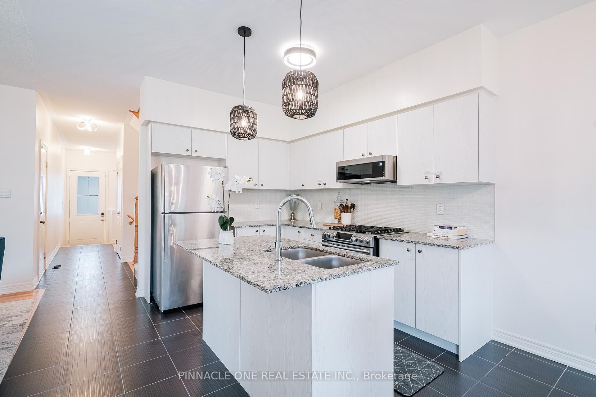 Photo 19 of 15 Tait Crescent, Clarington, Bowmanville — HOMEH