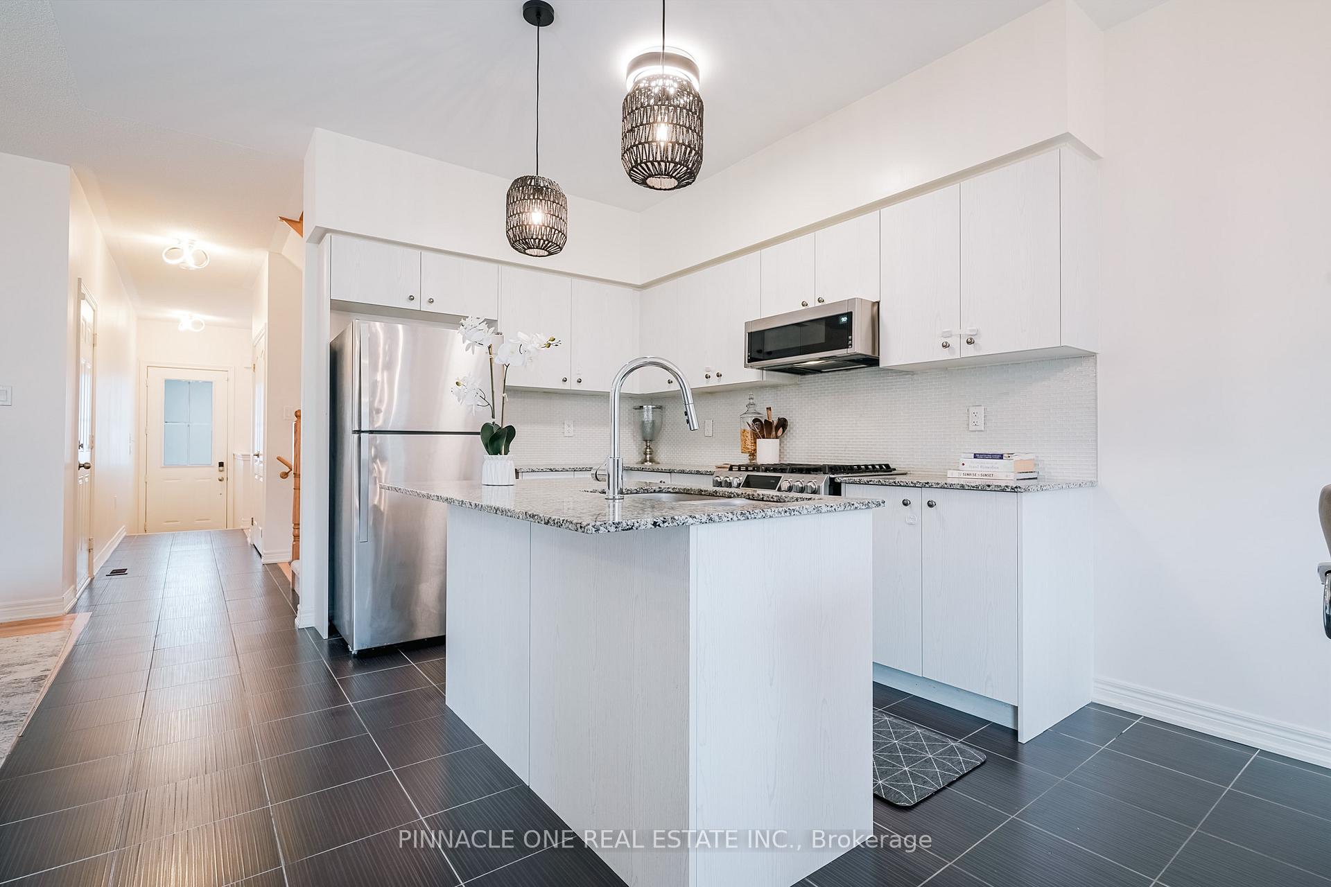 Photo 20 of 15 Tait Crescent, Clarington, Bowmanville — HOMEH