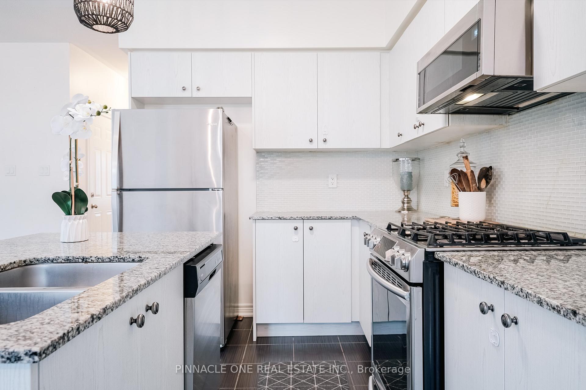 Photo 22 of 15 Tait Crescent, Clarington, Bowmanville — HOMEH
