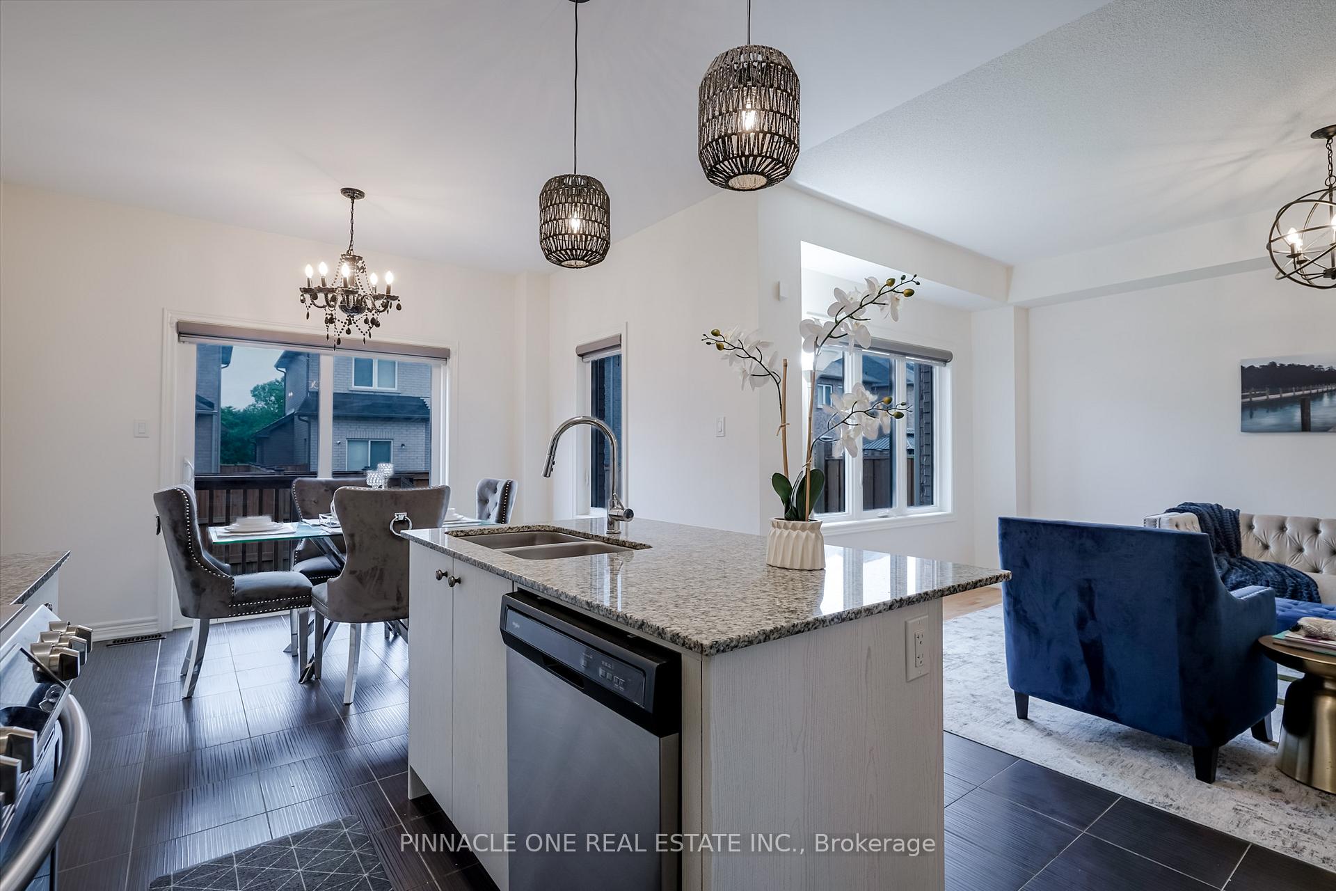 Photo 24 of 15 Tait Crescent, Clarington, Bowmanville — HOMEH
