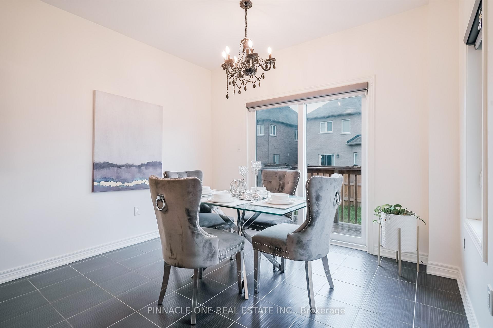 Photo 25 of 15 Tait Crescent, Clarington, Bowmanville — HOMEH