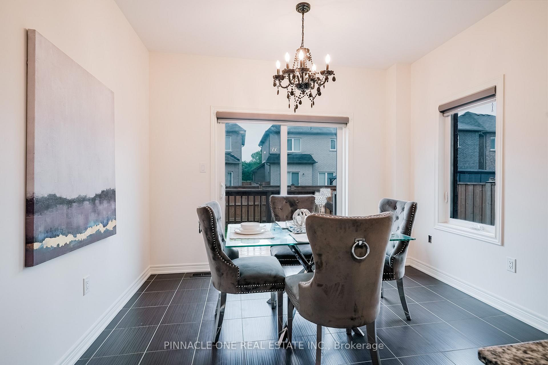 Photo 26 of 15 Tait Crescent, Clarington, Bowmanville — HOMEH