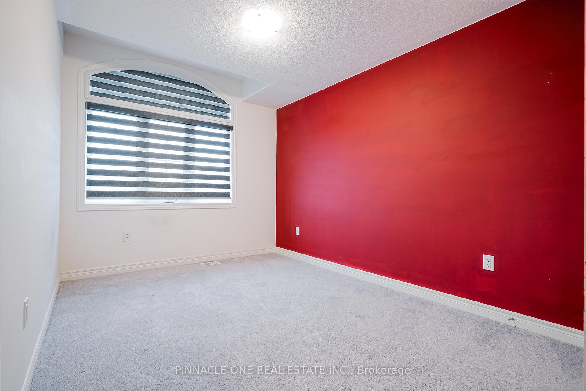 Photo 31 of 15 Tait Crescent, Clarington, Bowmanville — HOMEH