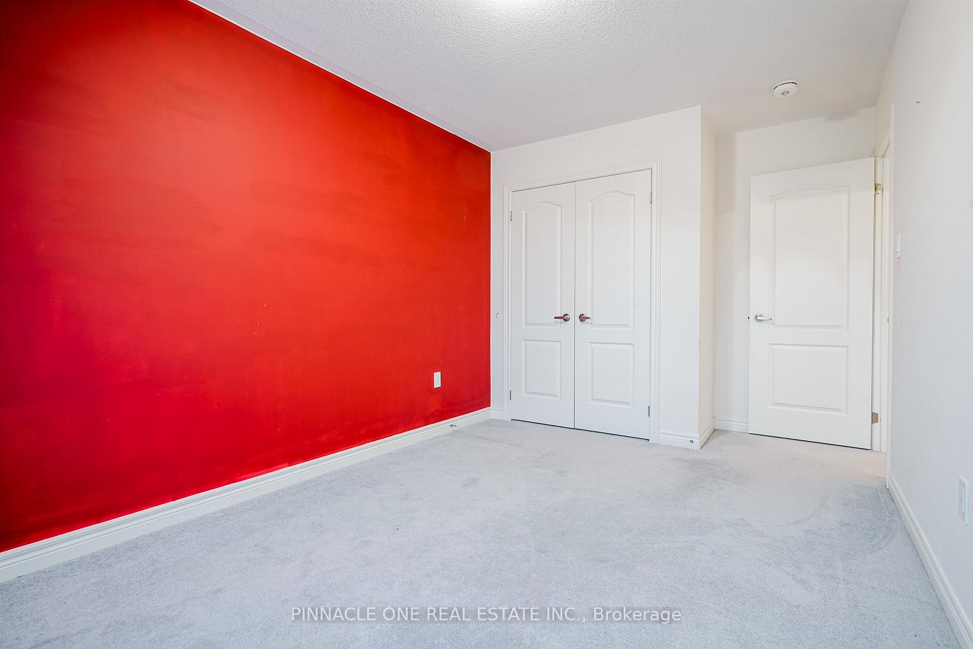 Photo 32 of 15 Tait Crescent, Clarington, Bowmanville — HOMEH