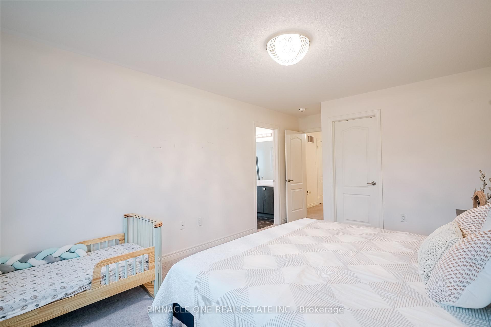 Photo 41 of 15 Tait Crescent, Clarington, Bowmanville — HOMEH