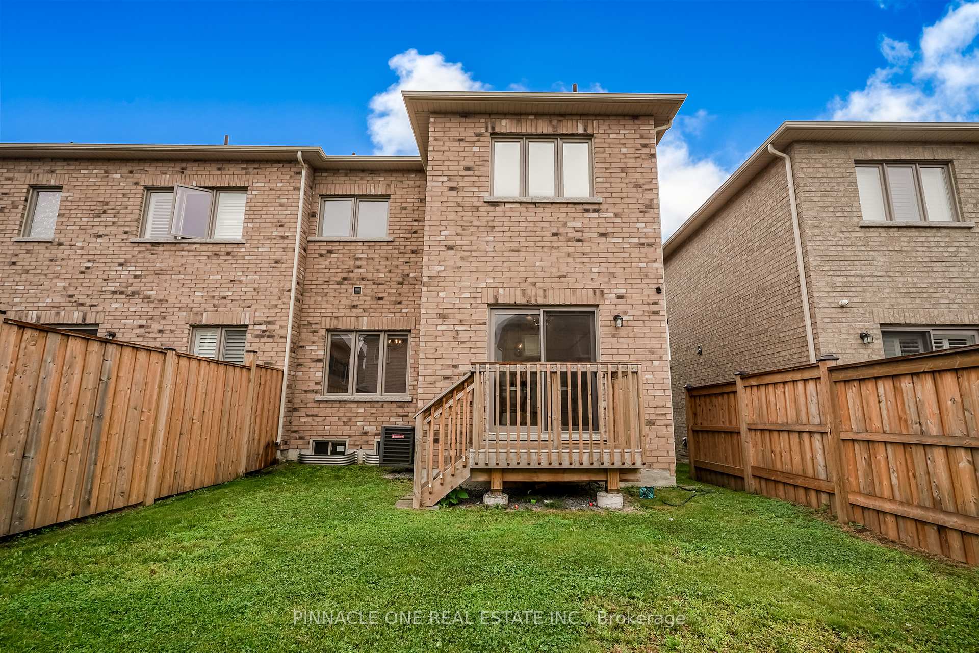 Photo 48 of 15 Tait Crescent, Clarington, Bowmanville — HOMEH