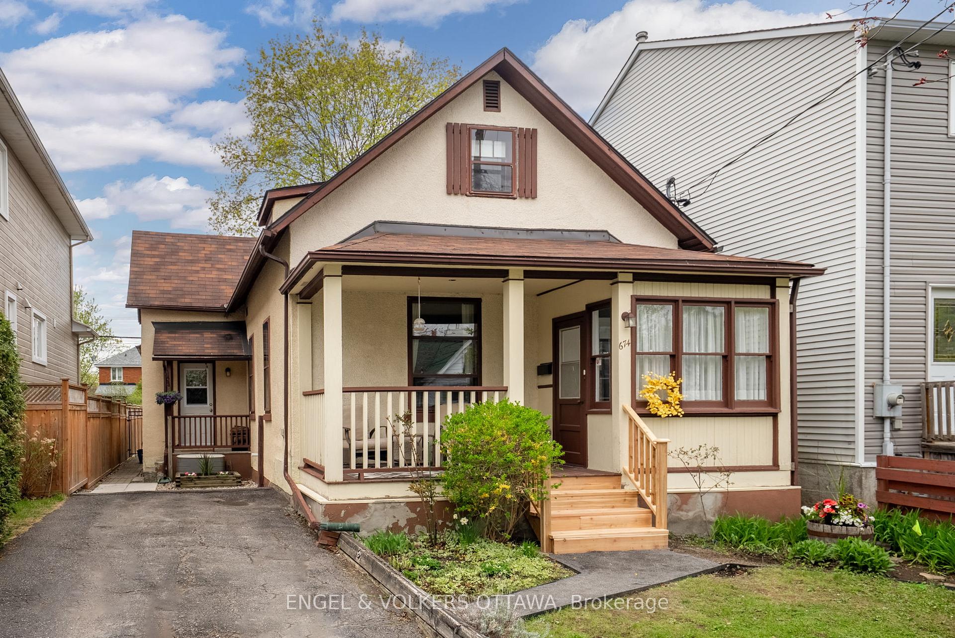 Photo 1 of 674 Melbourne Avenue, Ottawa, Laurentianview — HOMEH