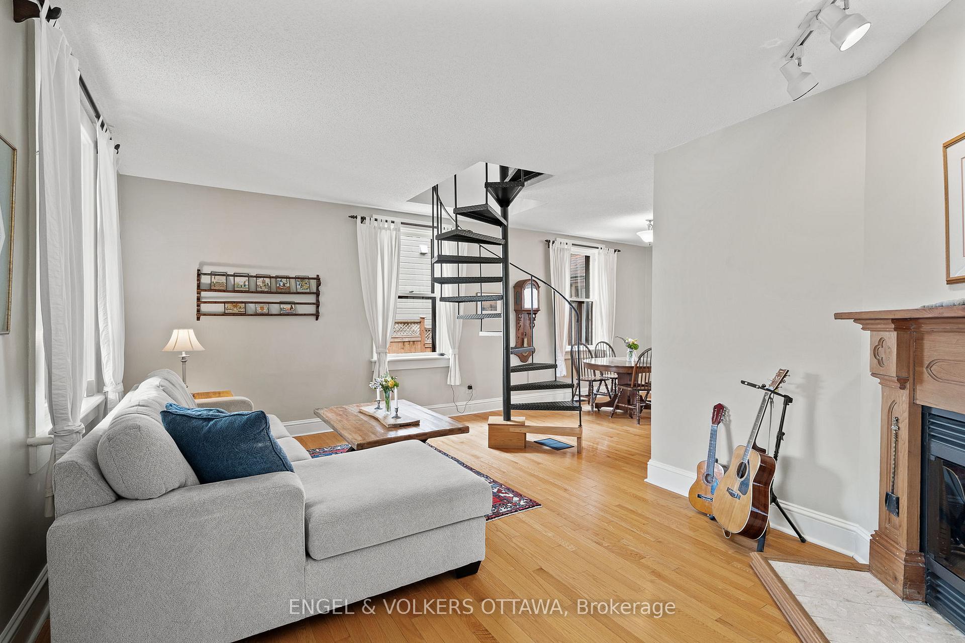 Photo 17 of 674 Melbourne Avenue, Ottawa, Laurentianview — HOMEH